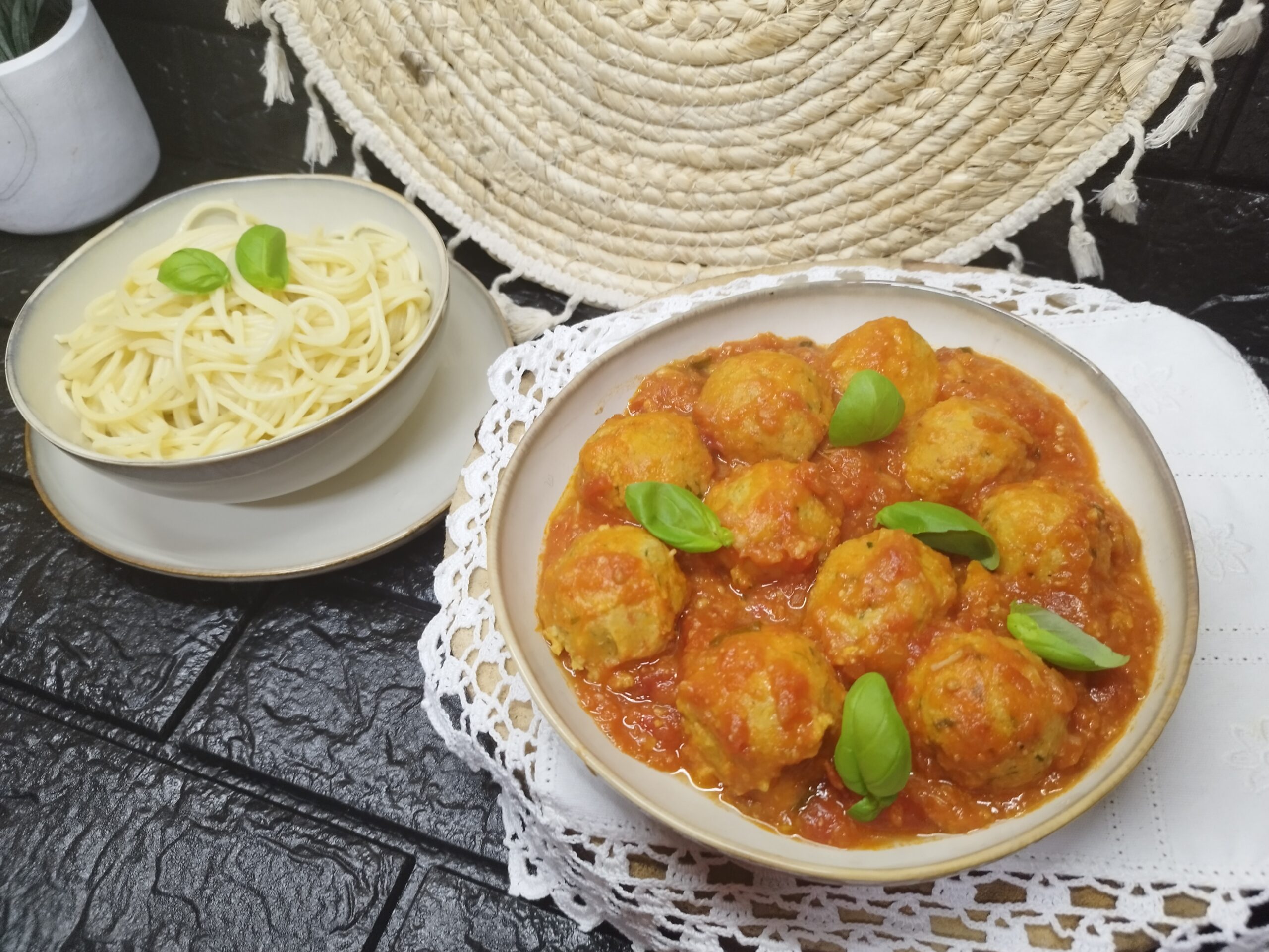 Almôndegas de grão com molho de tomate- Vegan