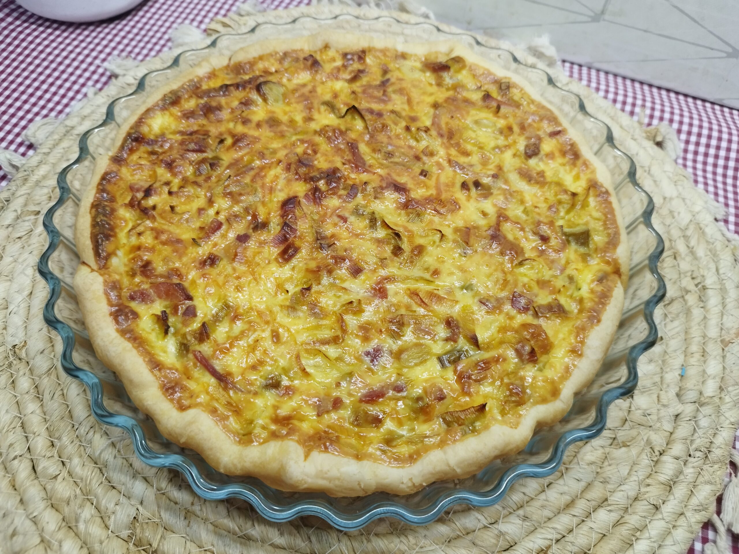Quiche de alho francês e bacon.